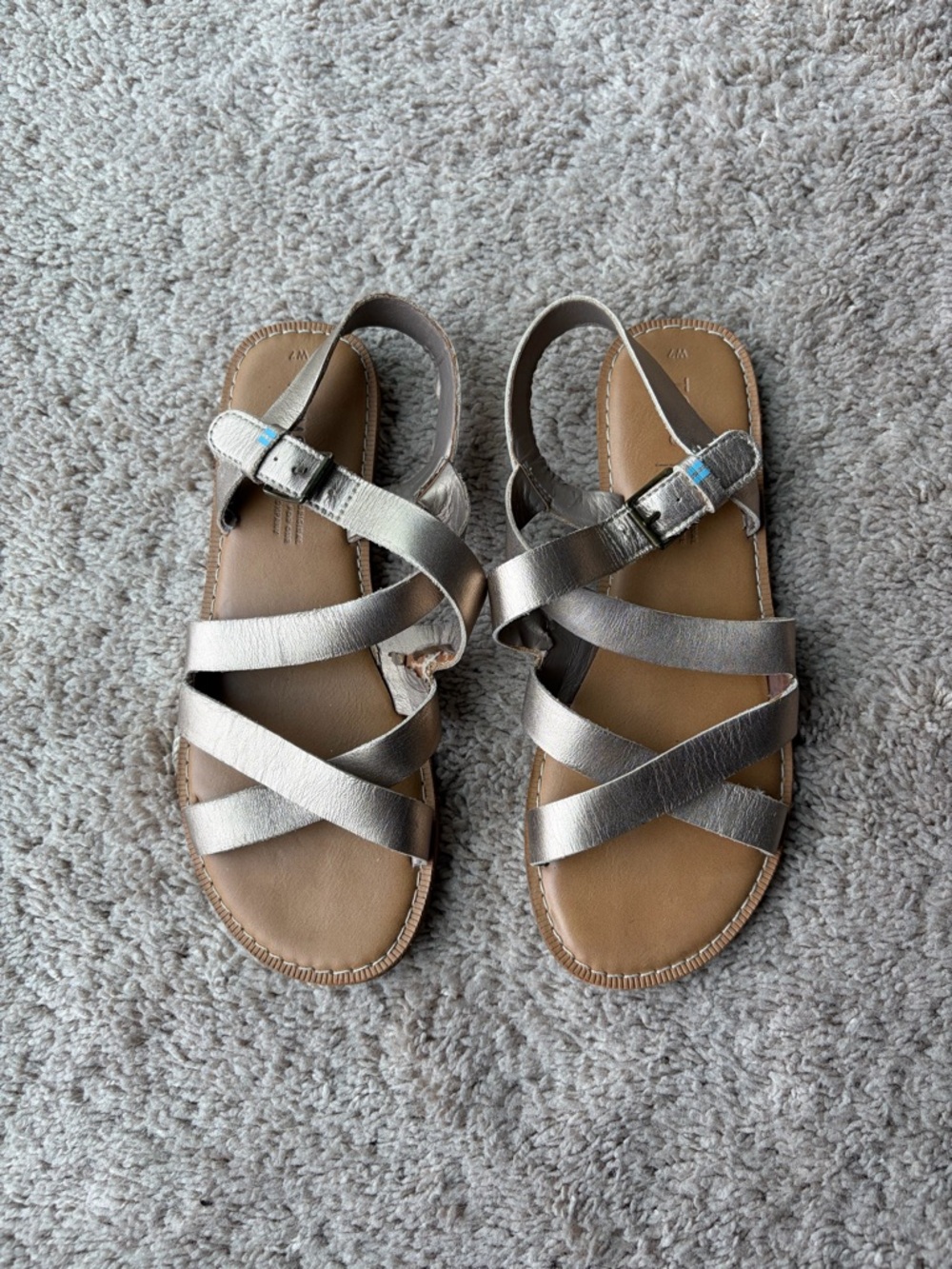 TOMS Rose Gold Strappy Leather Sandals | Size 7